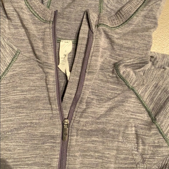 Lululemon pullover - Picture 4 of 4